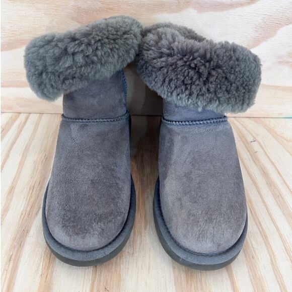 UGG Australia - Bailey Button Bling - Boots - Gray - Women's - 6 - S/N 3349 - Picture 2 of 9